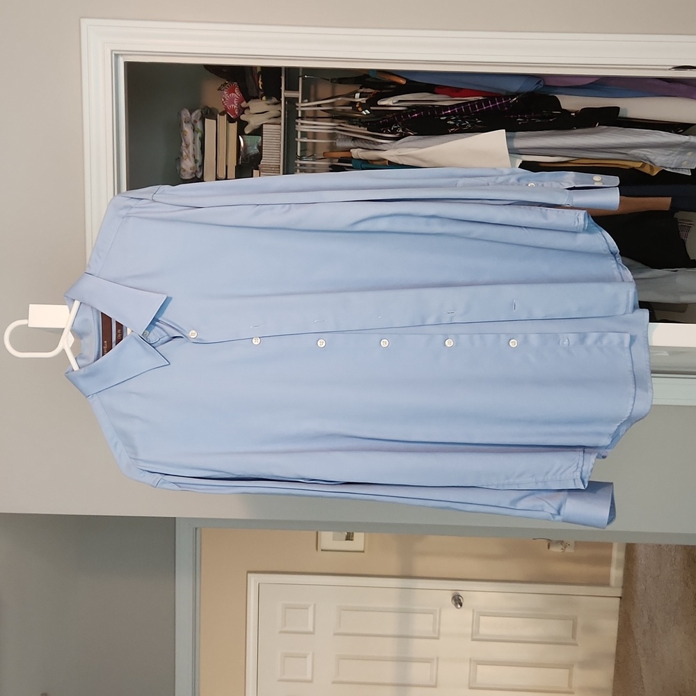 Perry Ellis city fit/slim fit XL dress shirt